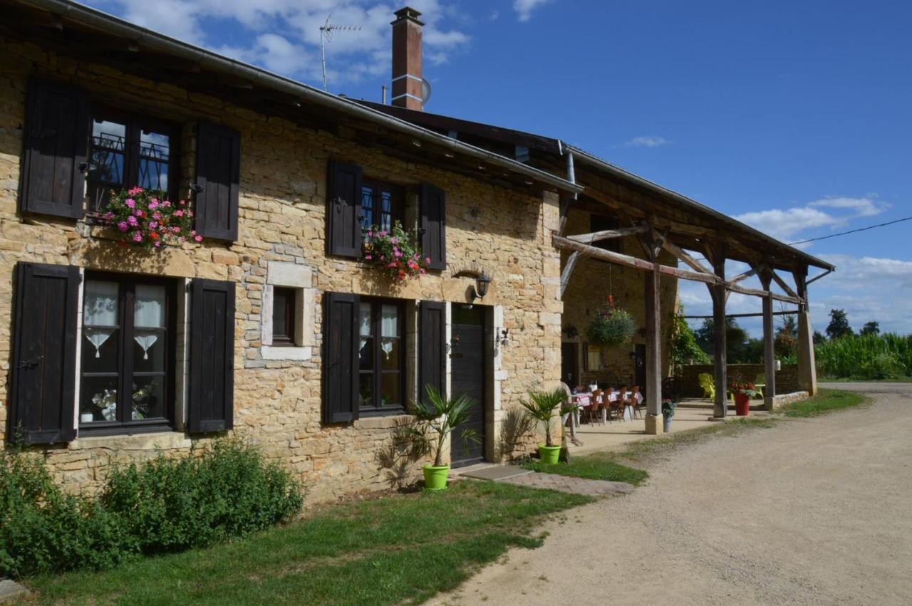 Bed and Breakfast Le Moulin Du Fay Villemotier Екстер'єр фото
