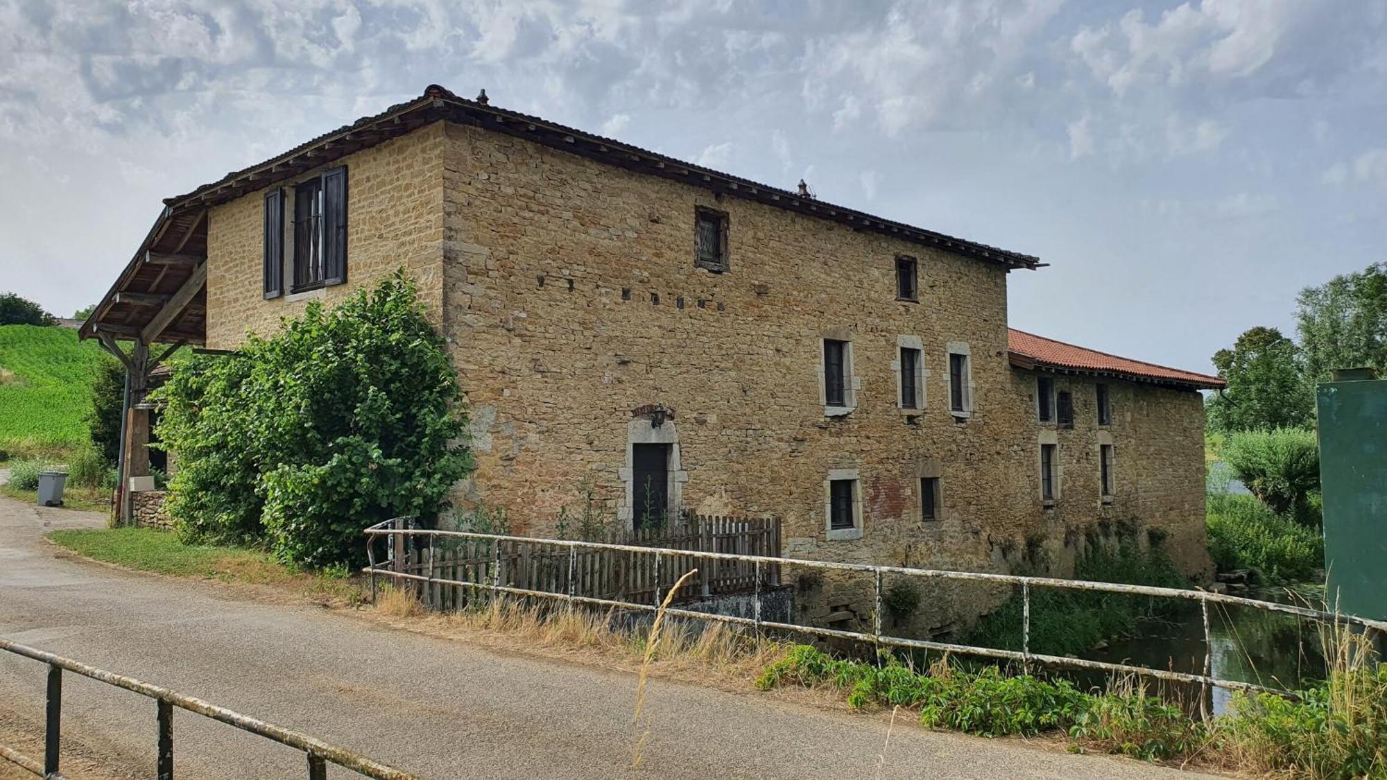 Bed and Breakfast Le Moulin Du Fay Villemotier Екстер'єр фото