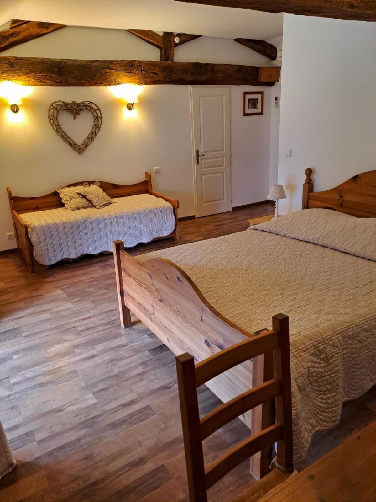 Bed and Breakfast Le Moulin Du Fay Villemotier Екстер'єр фото