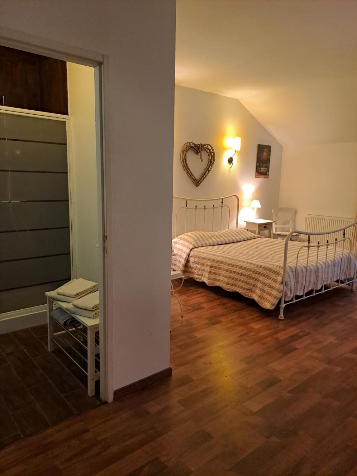 Bed and Breakfast Le Moulin Du Fay Villemotier Екстер'єр фото